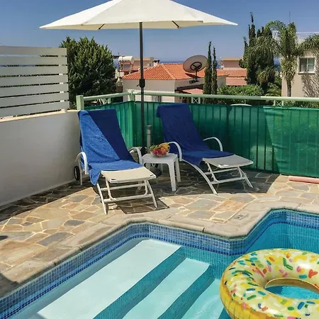 Nice In Chlorakas With 3 Bedrooms, Wifi And Outdoor Swimming Pool Klorakas