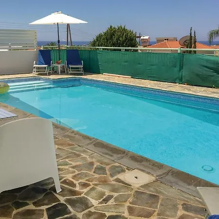 Nice In Chlorakas With 3 Bedrooms, Wifi And Outdoor Swimming Pool * Χλώρακα